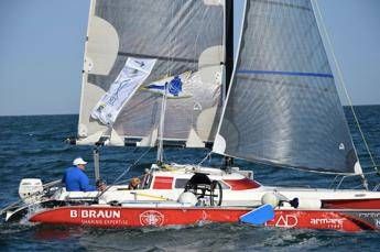 Il velista disabile Marco Rossato torna in azione per avvicinare i giovani disabili allo sport velico. Il velista disabile Marco Rossato torna in azione per avvicinare i giovani disabili allo sport velico.